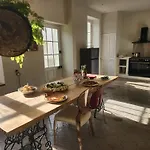 شقة La Provence Centre Ville, Piscine, Jardin, Terrasse *